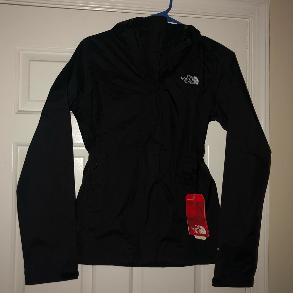 Black north face venture 2 rain jacket